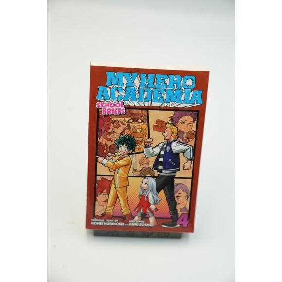 My Hero Academia Manga Lot of 3 Vol 4 + Vigilantes 10 + Ultra Analysis VIZ - Picture 3 of 8